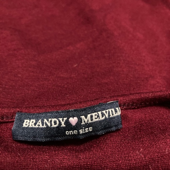 Two crop tops - Picture 2 of 4